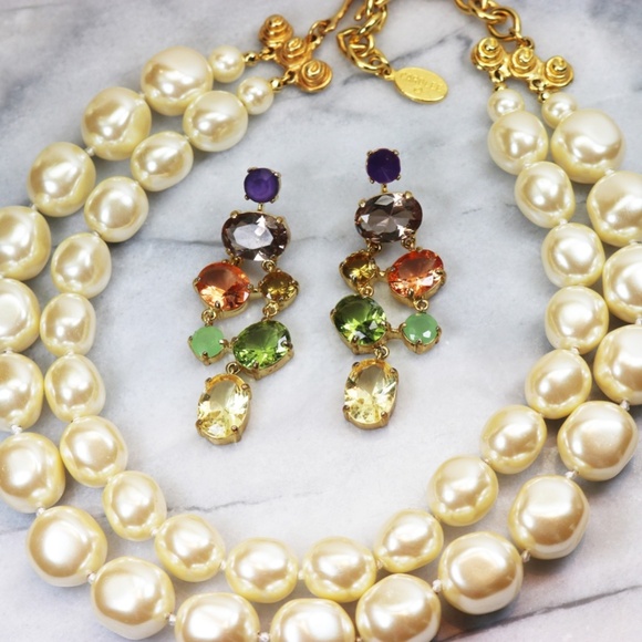 Duchess of Windsor Carolee Chandelier Earrings - Picture 6 of 16